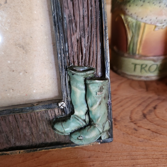 Fishing Photo Picture Frame with 3-D Fish Boots and Line/Hook Detail - Picture 3 of 5